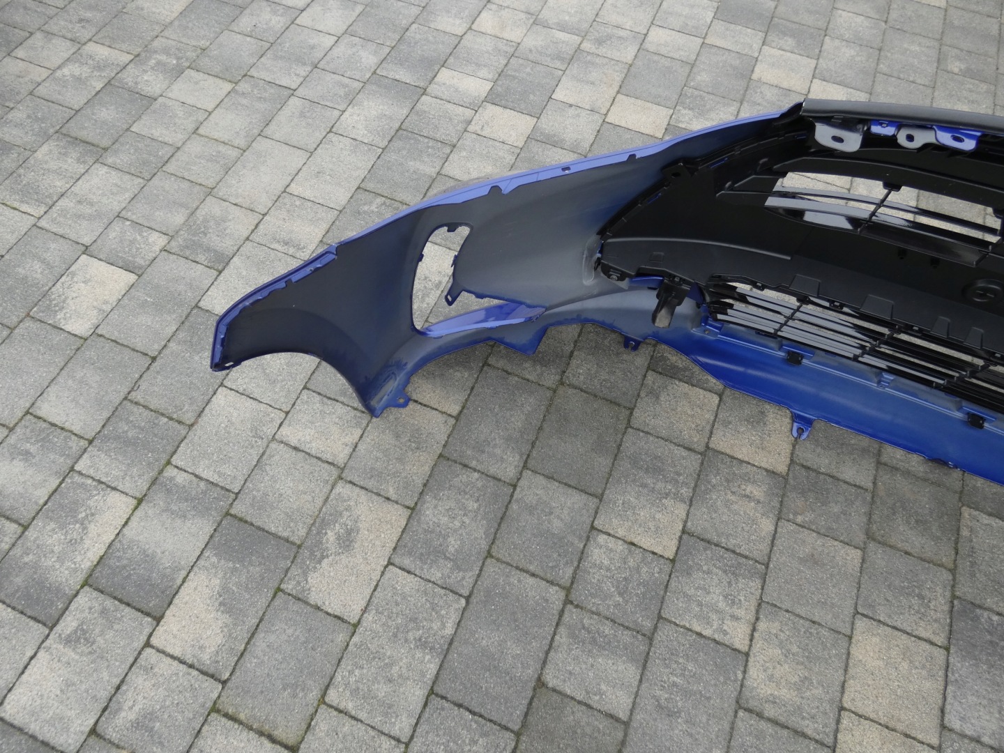 Toyota Yaris I P1 Kühlergrill FRONTGRILL Kühlergitter 531010DG60 - Thumbnail 5