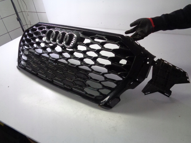 Audi Q3 Kühlergrill FRONTGRILL Kühlergitter 83A807095 - Thumbnail 1