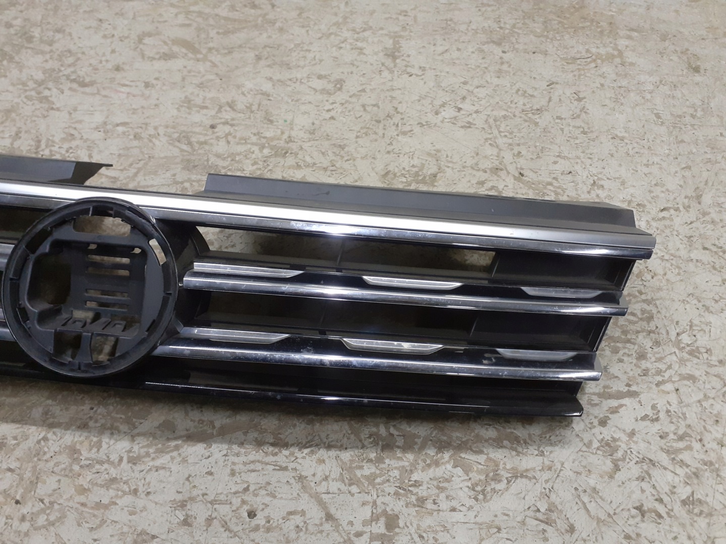 VW Tiguan Kühlergrill FRONTGRILL Kühlergitter 5NA853653B - Thumbnail 5