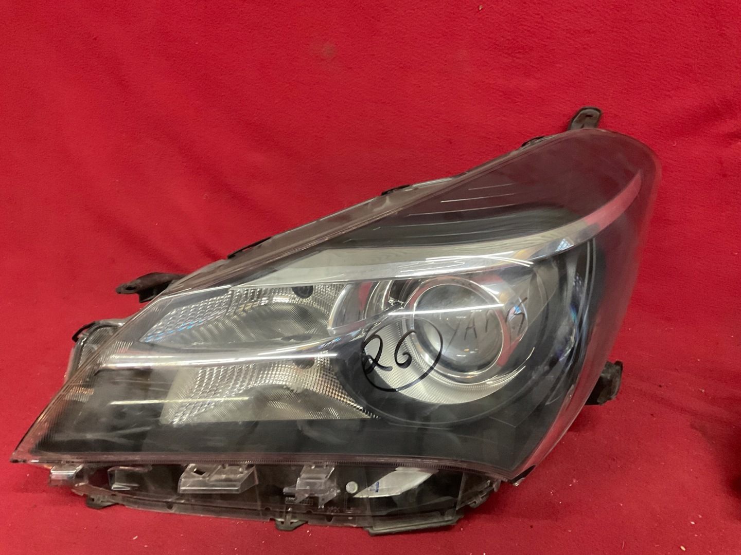 Frontscheinwerfer Toyota Yaris I P1 42017SOCZEW LED Links Scheinwerfer Headlight - Thumbnail 7
