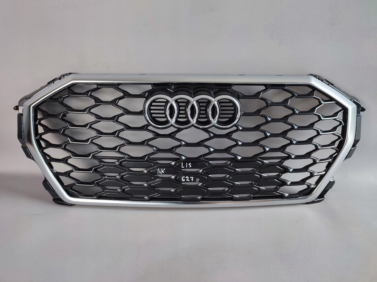 Audi Q3 Kühlergrill FRONTGRILL Kühlergitter 83F853651AK - Thumbnail 1