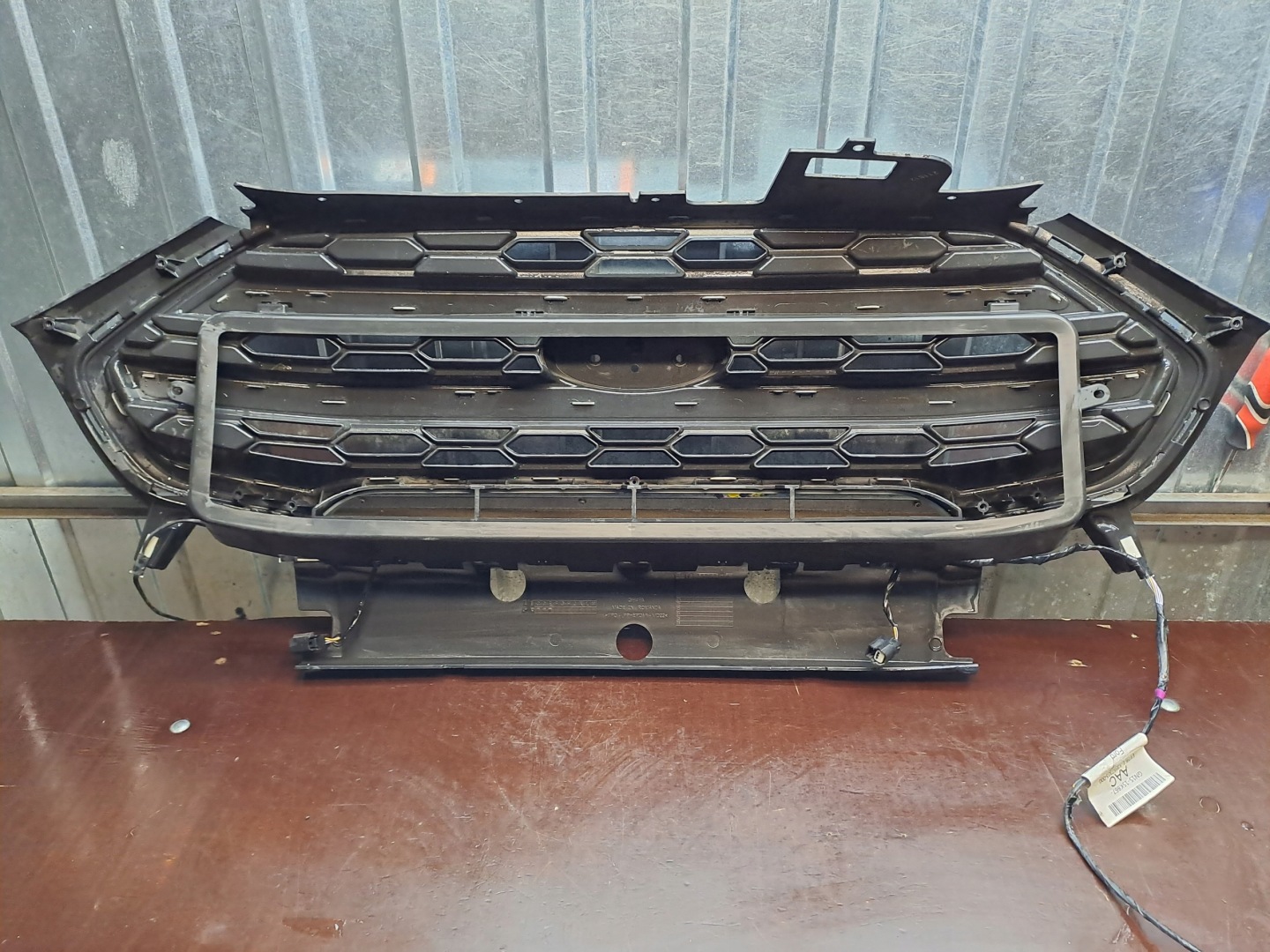 Ford EcoSport Kühlergrill FRONTGRILL Kühlergitter GN1517B968 - Thumbnail 5