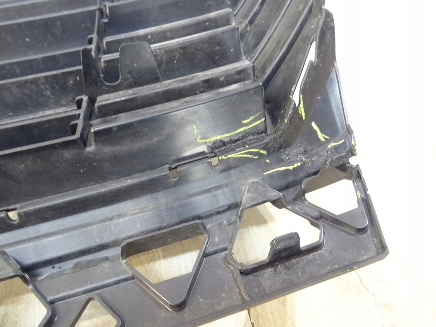 VW Crafter Kühlergrill FRONTGRILL Kühlergitter 7C0853653DL - Thumbnail 12