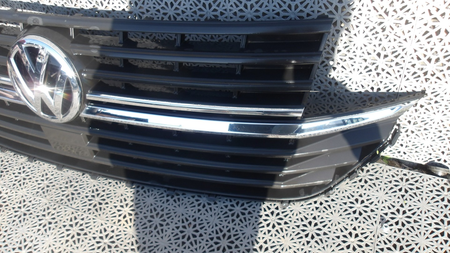 VW Transporter T6 Kühlergrill FRONTGRILL Kühlergitter 7LA853653JT - Thumbnail 3