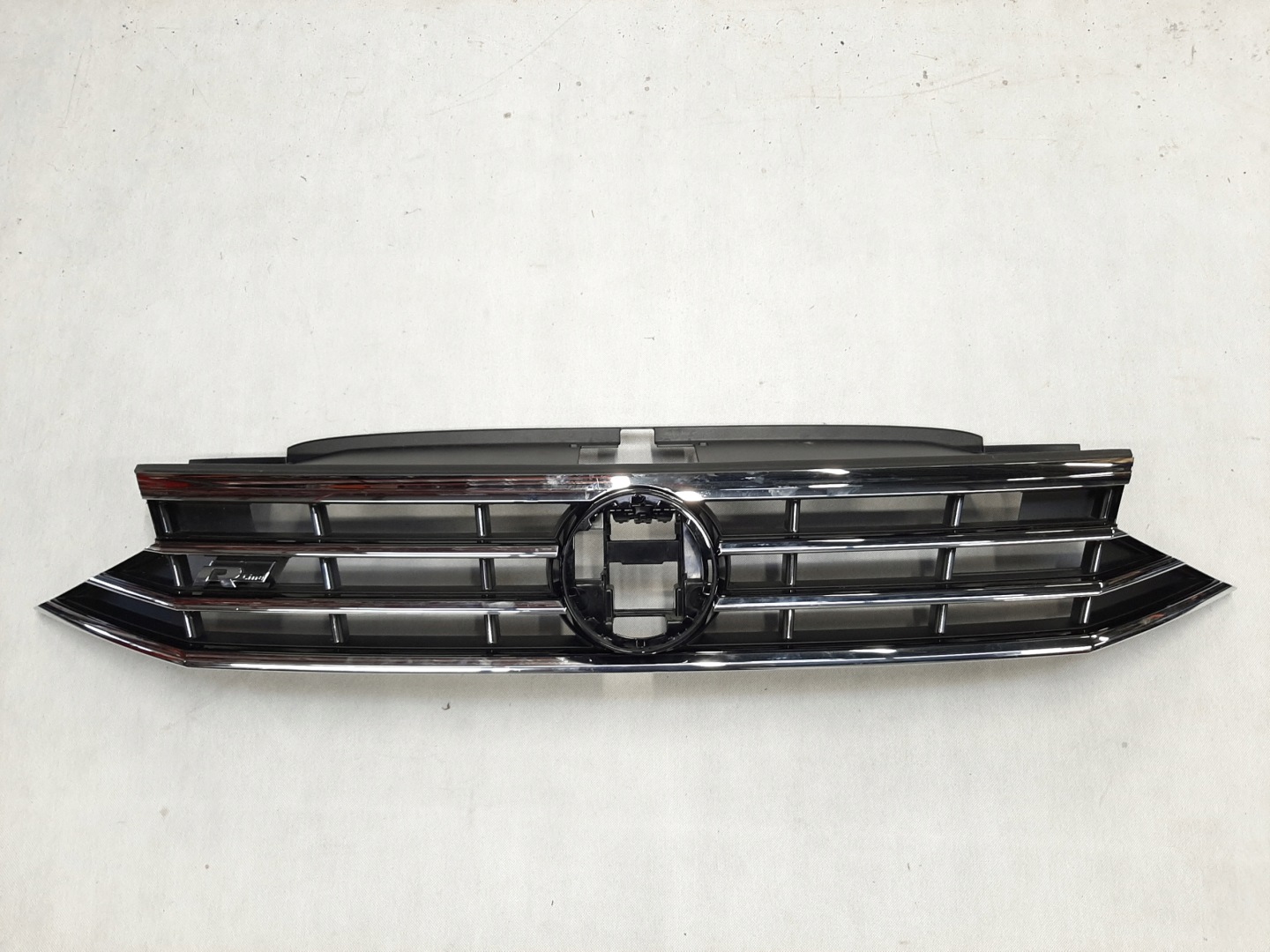 VW Passat B8 Kühlergrill FRONTGRILL Kühlergitter 3G0853651DG - Thumbnail 1