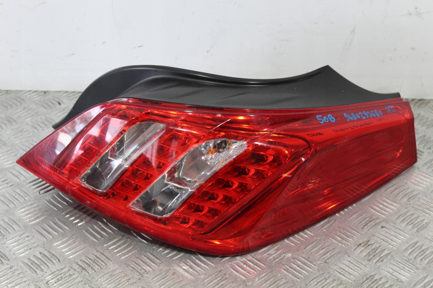 Peugeot 508 F Rückleuchte 9686293680 Rearlamp - Thumbnail 1
