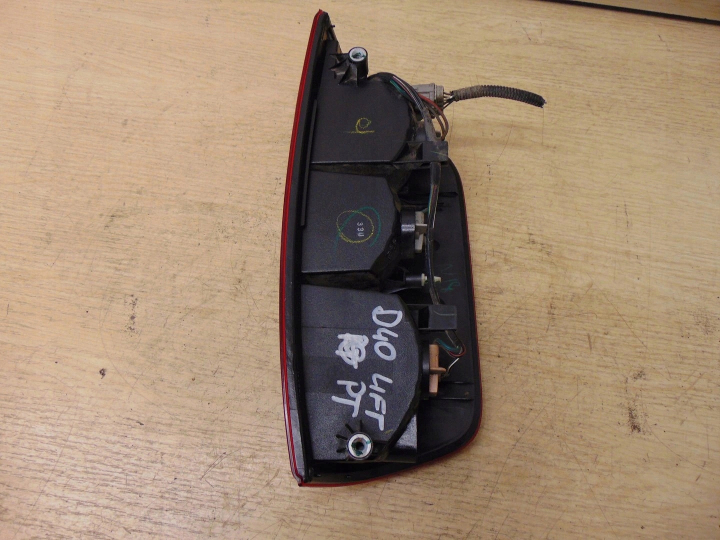 Nissan Navara D40 Rückleuchte Rearlamp - Thumbnail 5
