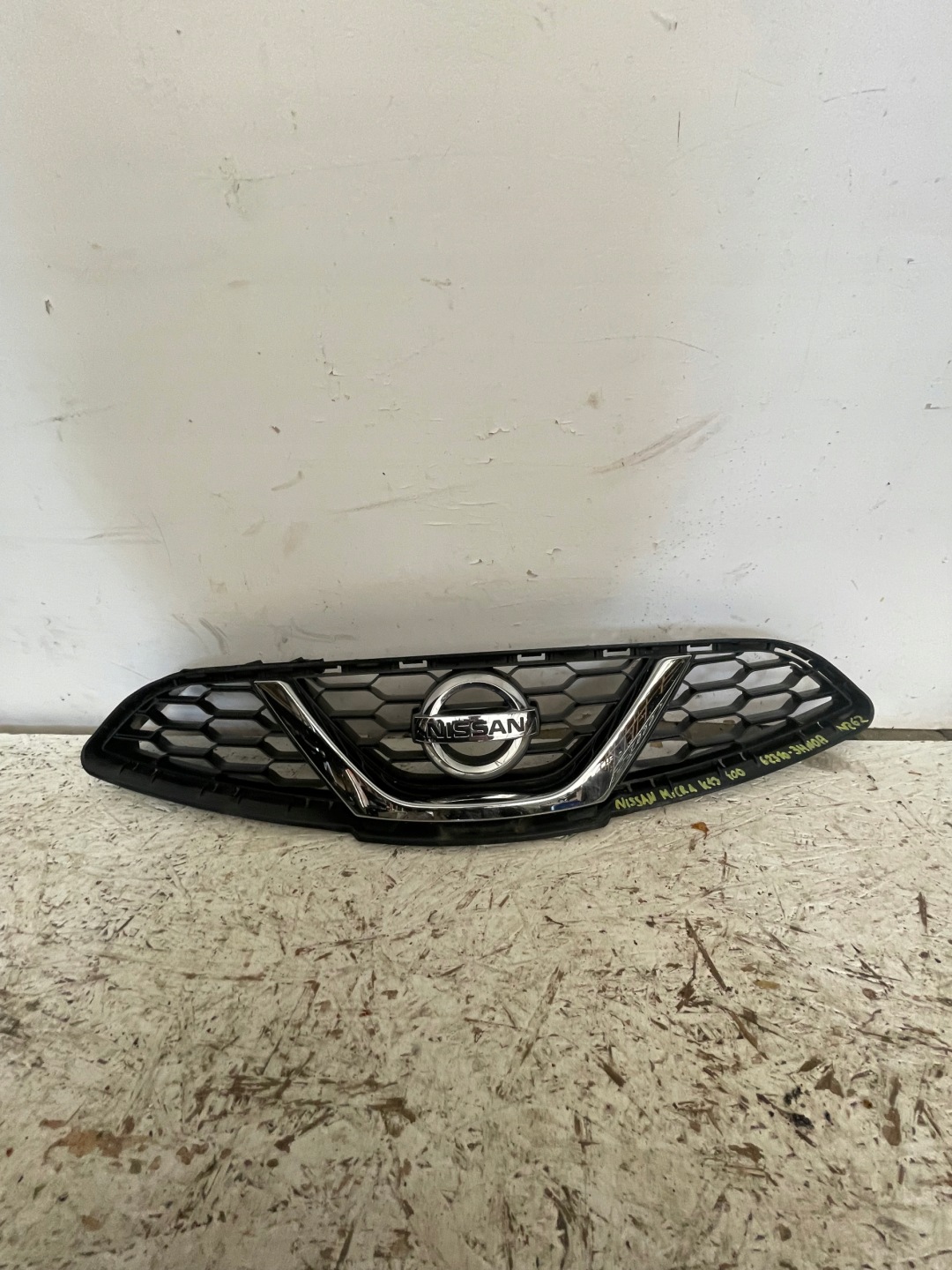 Nissan Micra K13 Kühlergrill FRONTGRILL Kühlergitter RILLATRAP - Thumbnail 1