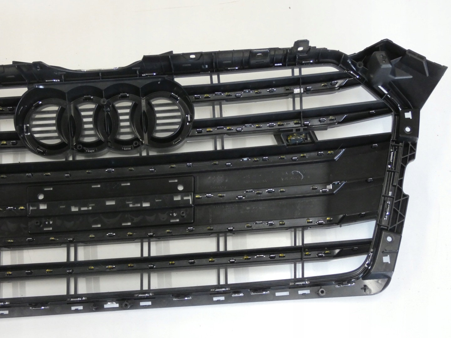 Audi 8W6 Kühlergrill FRONTGRILL Kühlergitter 8W6853651M - Thumbnail 6