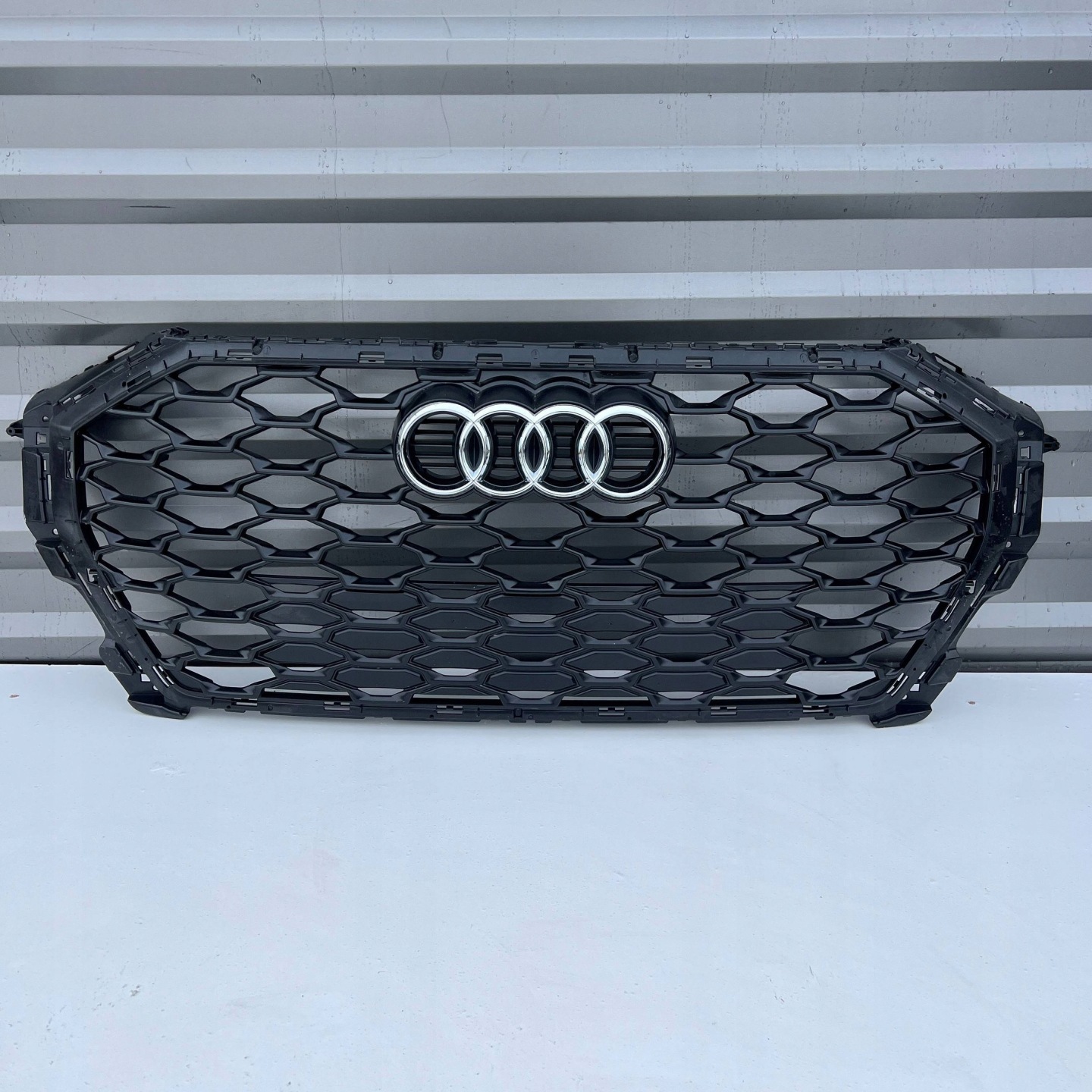 Audi Q3 Kühlergrill FRONTGRILL Kühlergitter 83F853651A - Thumbnail 1