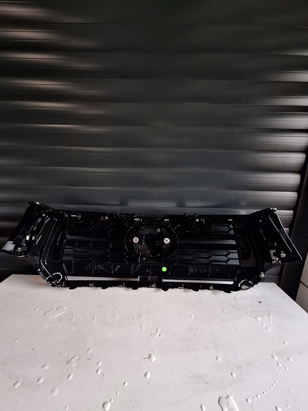 Toyota Hilux AN1P Kühlergrill FRONTGRILL Kühlergitter 53111YP100 - Thumbnail 4