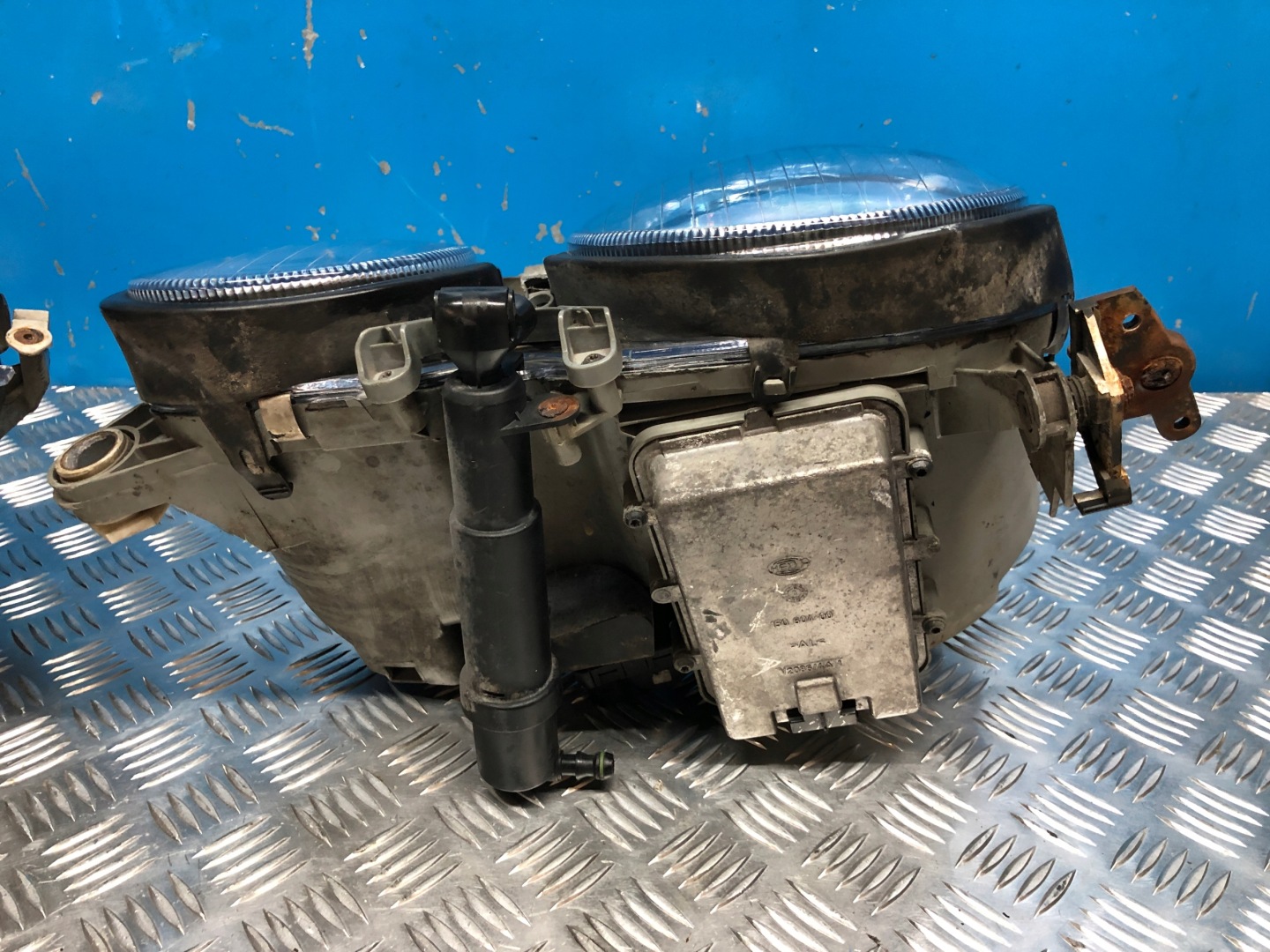Frontscheinwerfer Mercedes-Benz E-Klasse W210 Bi-Xenon Links Headlight - Thumbnail 9