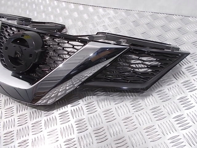 Nissan X-Trail T32 Kühlergrill FRONTGRILL Kühlergitter 623104CEOA - Thumbnail 11