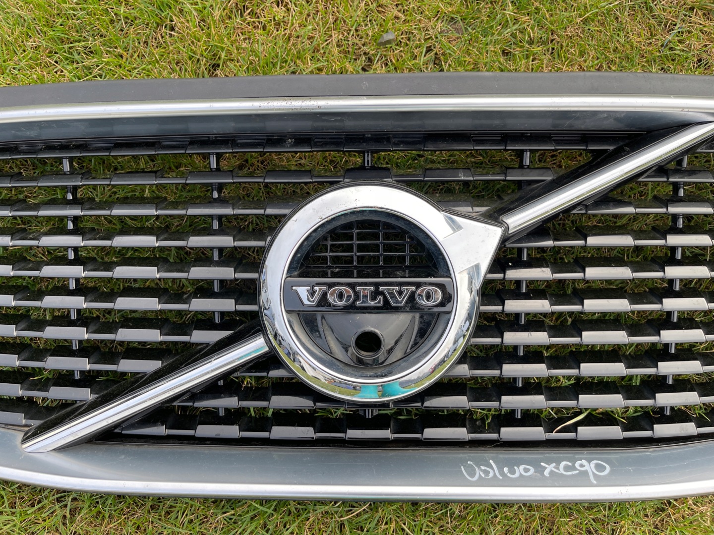 Volvo XC90 Kühlergrill FRONTGRILL Kühlergitter 31408442OE - Thumbnail 5