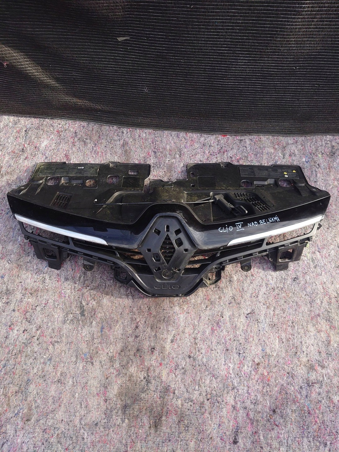 Renault Clio X98 Kühlergrill FRONTGRILL Kühlergitter 628101467R - Thumbnail 1