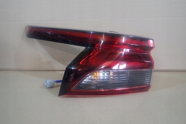 Nissan Qashqai J11 Rückleuchte TYLNATYLN Rearlamp - Thumbnail 1