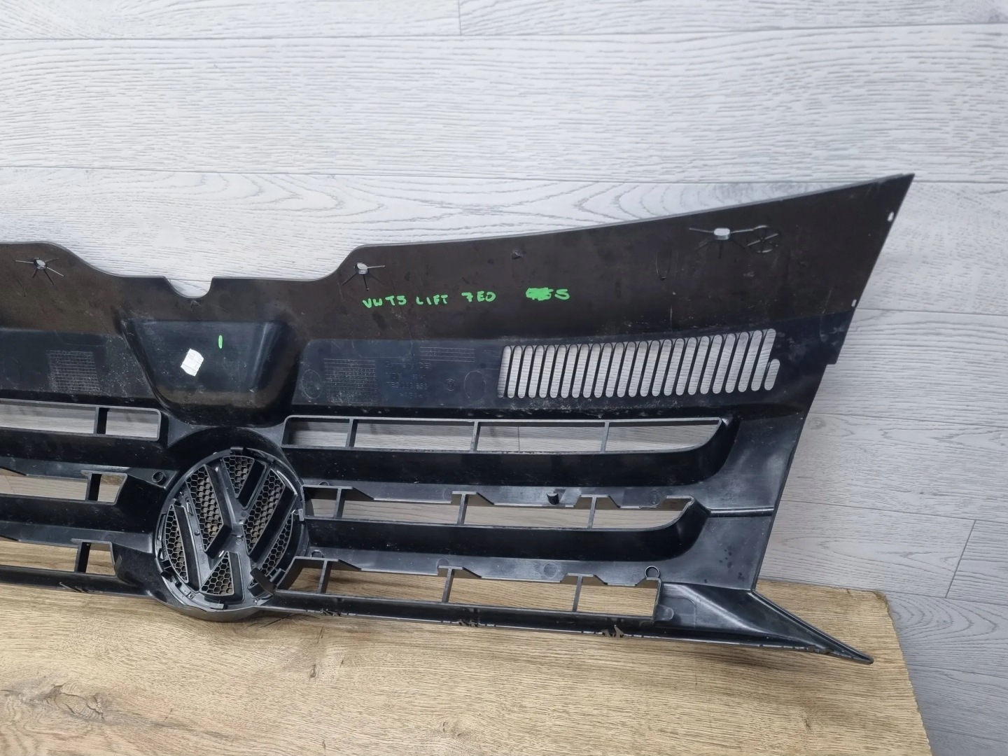 VW Transporter T5 Kühlergrill FRONTGRILL Kühlergitter 7E0853653 - Thumbnail 7