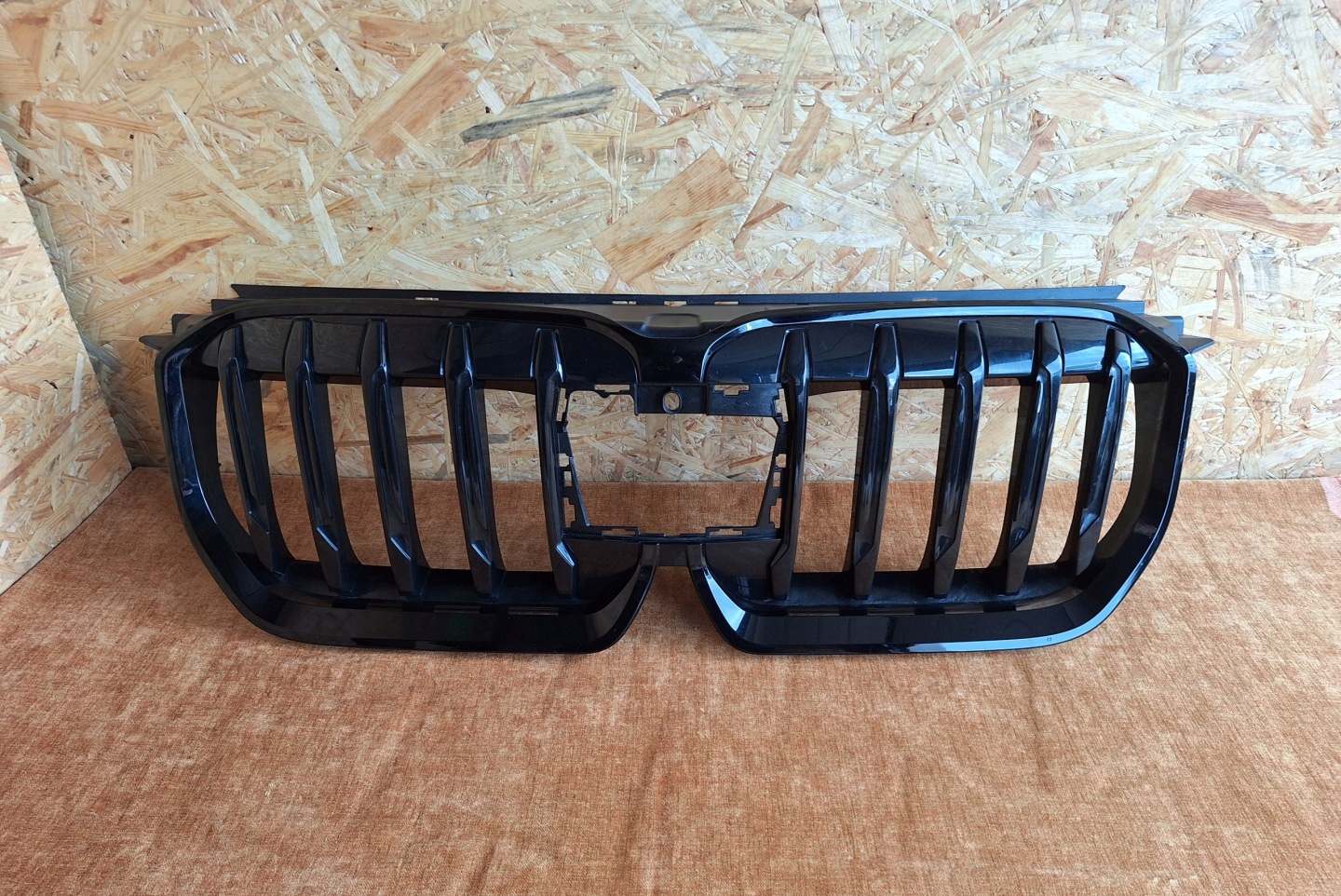 BMW X1 U11 Kühlergrill FRONTGRILL Kühlergitter 5A0BB85 - Thumbnail 1