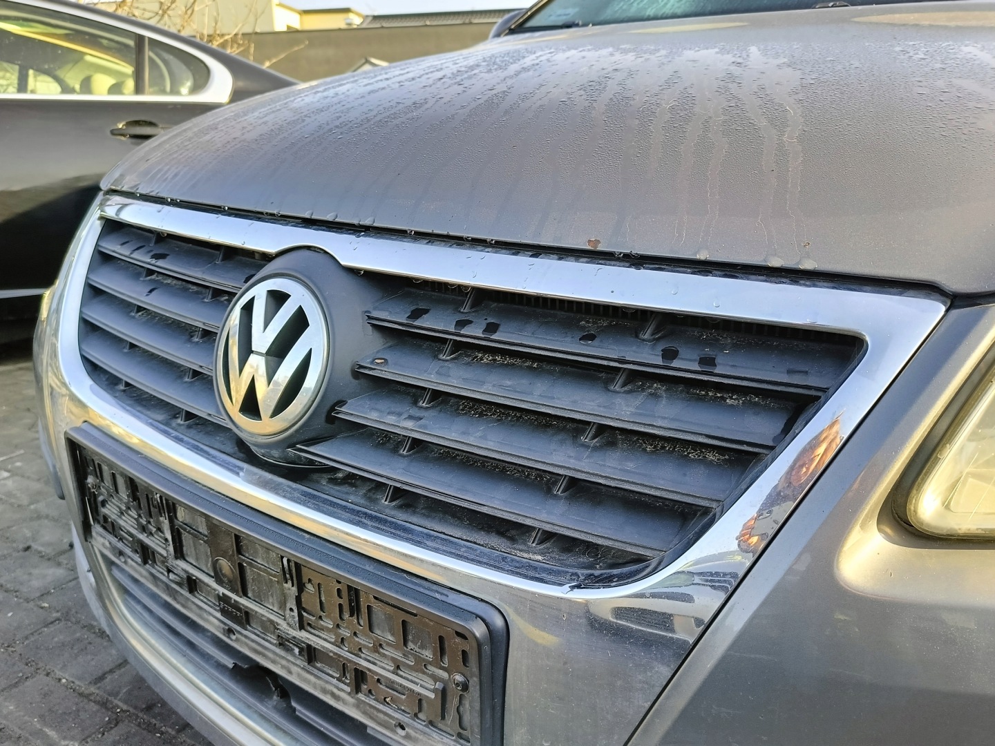 VW Passat B6 Kühlergrill FRONTGRILL Kühlergitter - Thumbnail 1