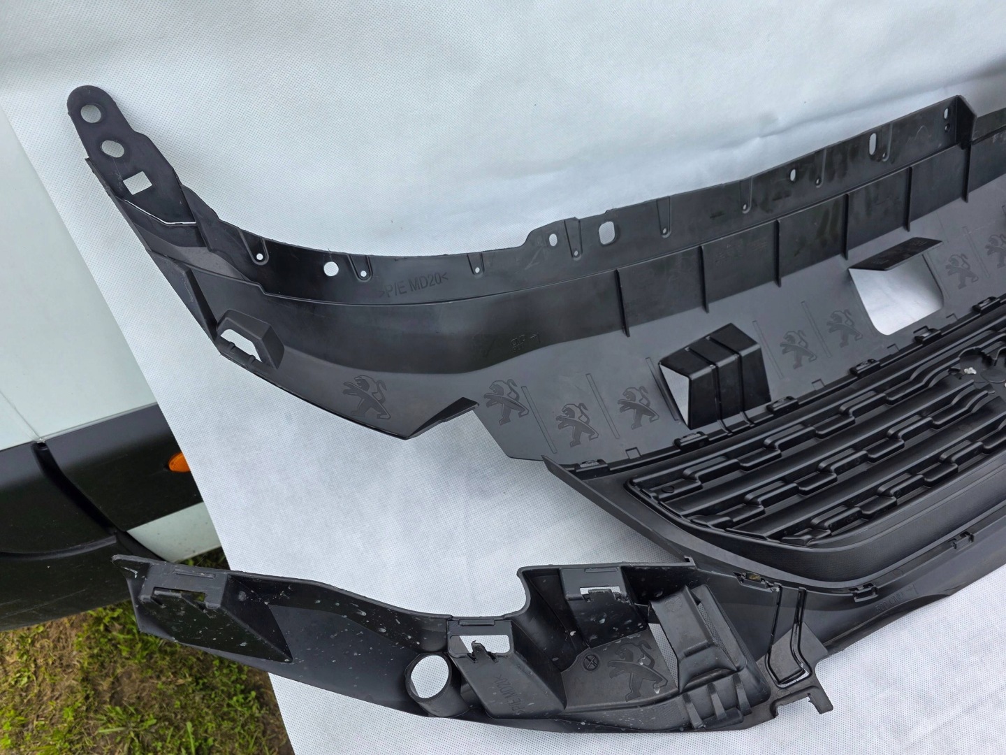 Peugeot Partner 7* Kühlergrill FRONTGRILL Kühlergitter 9818281980 - Thumbnail 10
