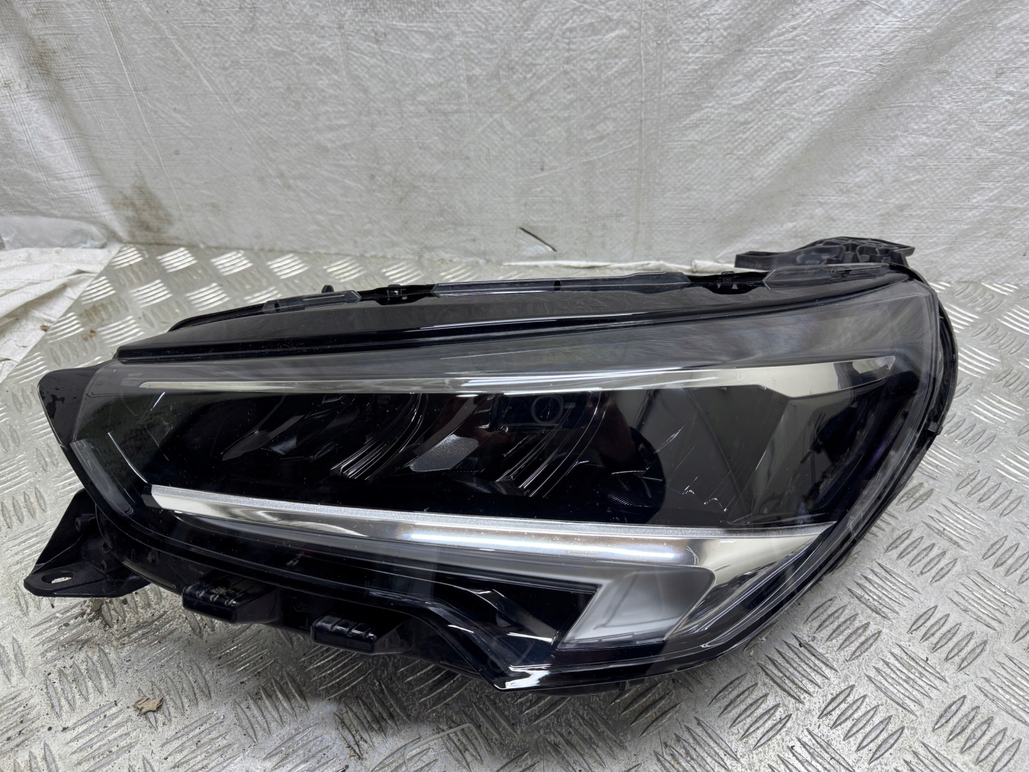 Opel Corsa Rückleuchte 39162655 Rearlamp - Thumbnail 1