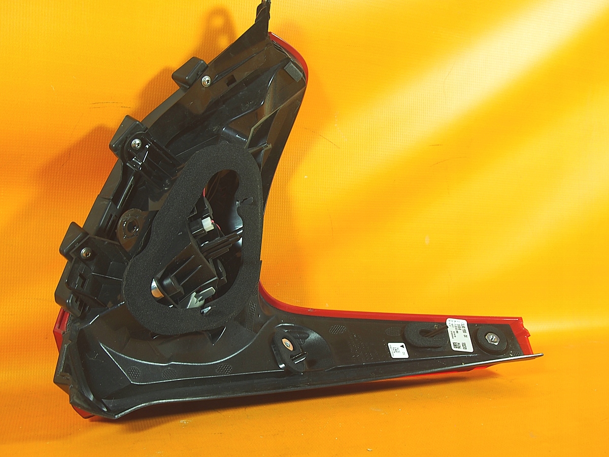 Volvo S40/S50/V40/V50 V40 Rückleuchte 31395845 Rearlamp - Thumbnail 9