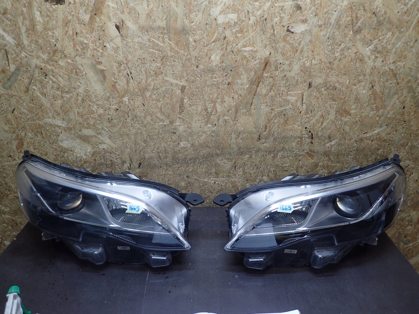 Frontscheinwerfer Peugeot Traveller V 9808573580 Xenon Links Headlight - Thumbnail 1
