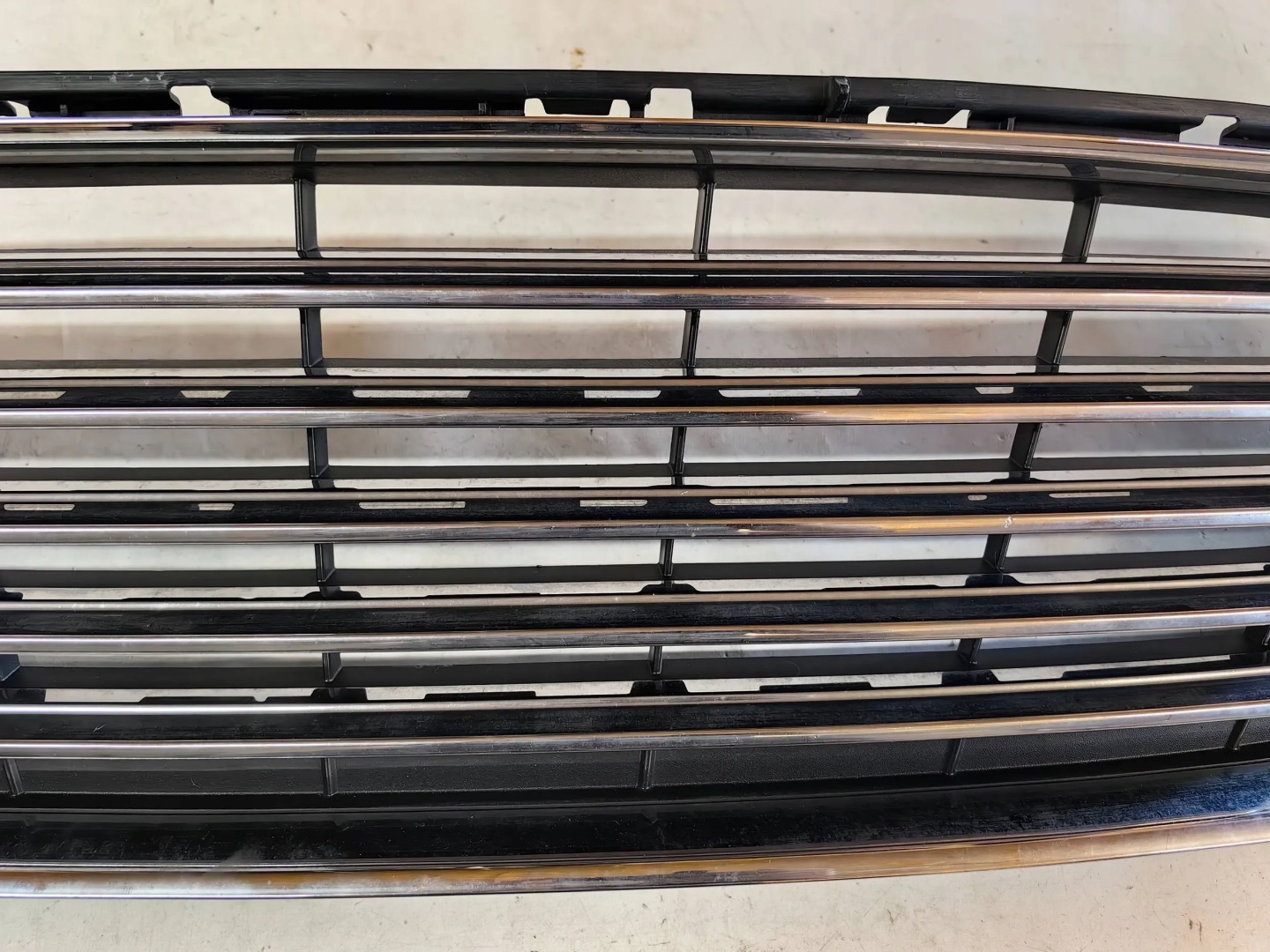 Ford Mondeo V MK5 Kühlergrill FRONTGRILL Kühlergitter DS738150JW - Thumbnail 4