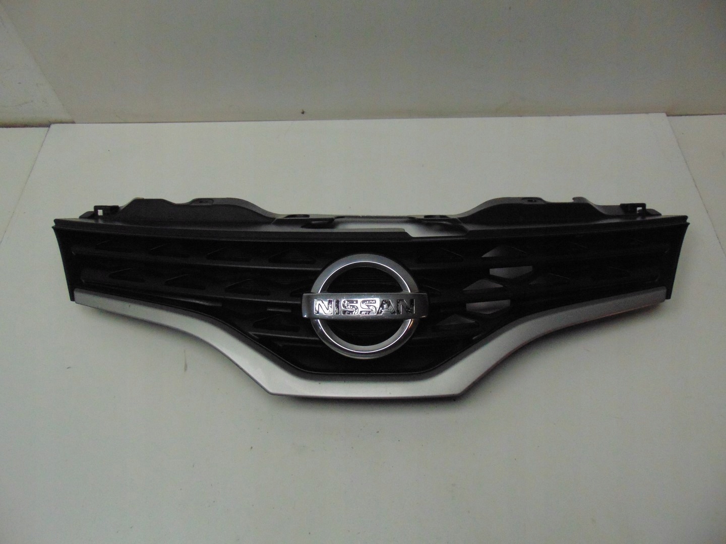 Nissan NV200 M20M Kühlergrill FRONTGRILL Kühlergitter 62310BJ00A - Thumbnail 1