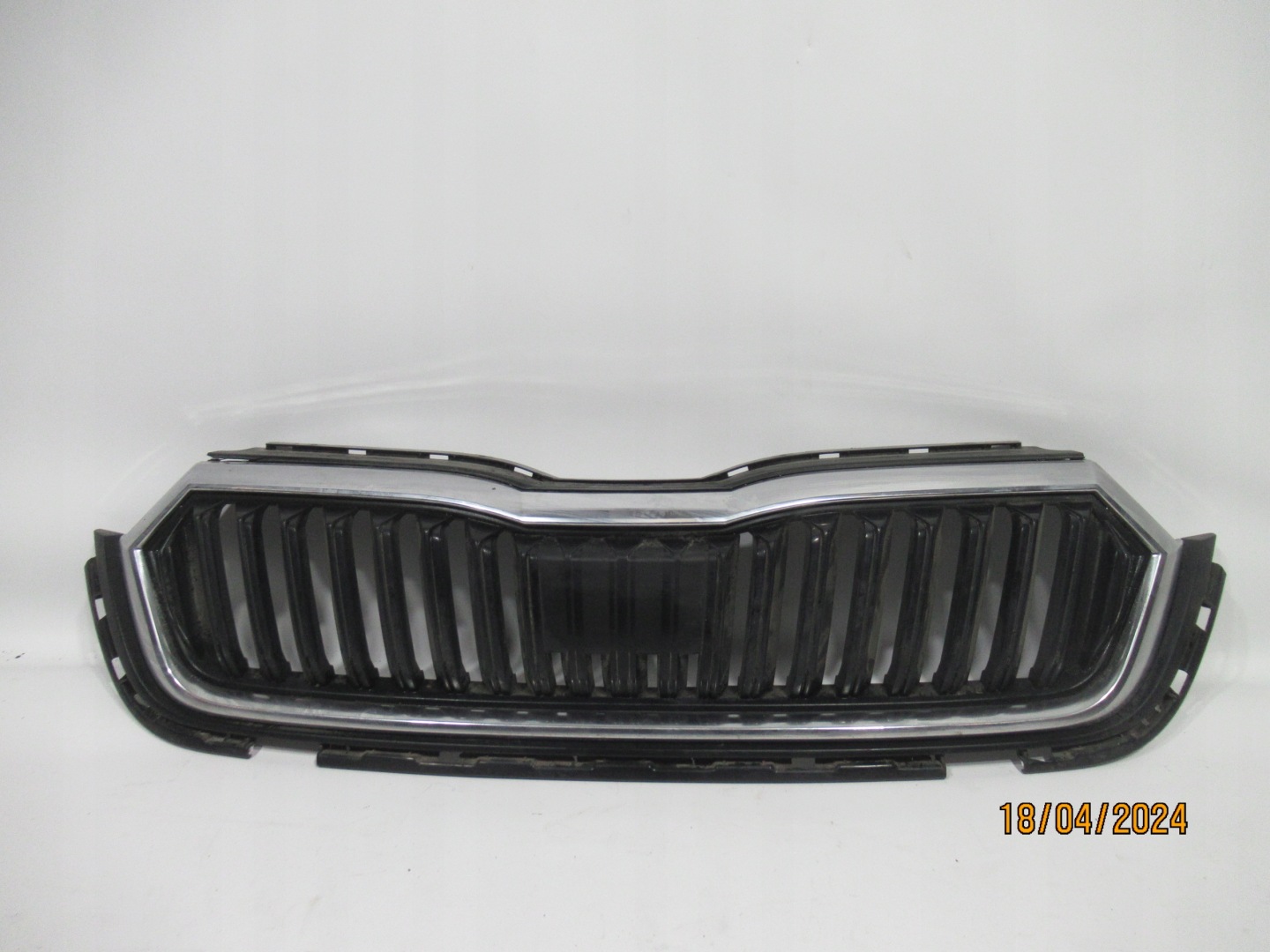 Skoda Octavia 1U Kühlergrill FRONTGRILL Kühlergitter - Thumbnail 2