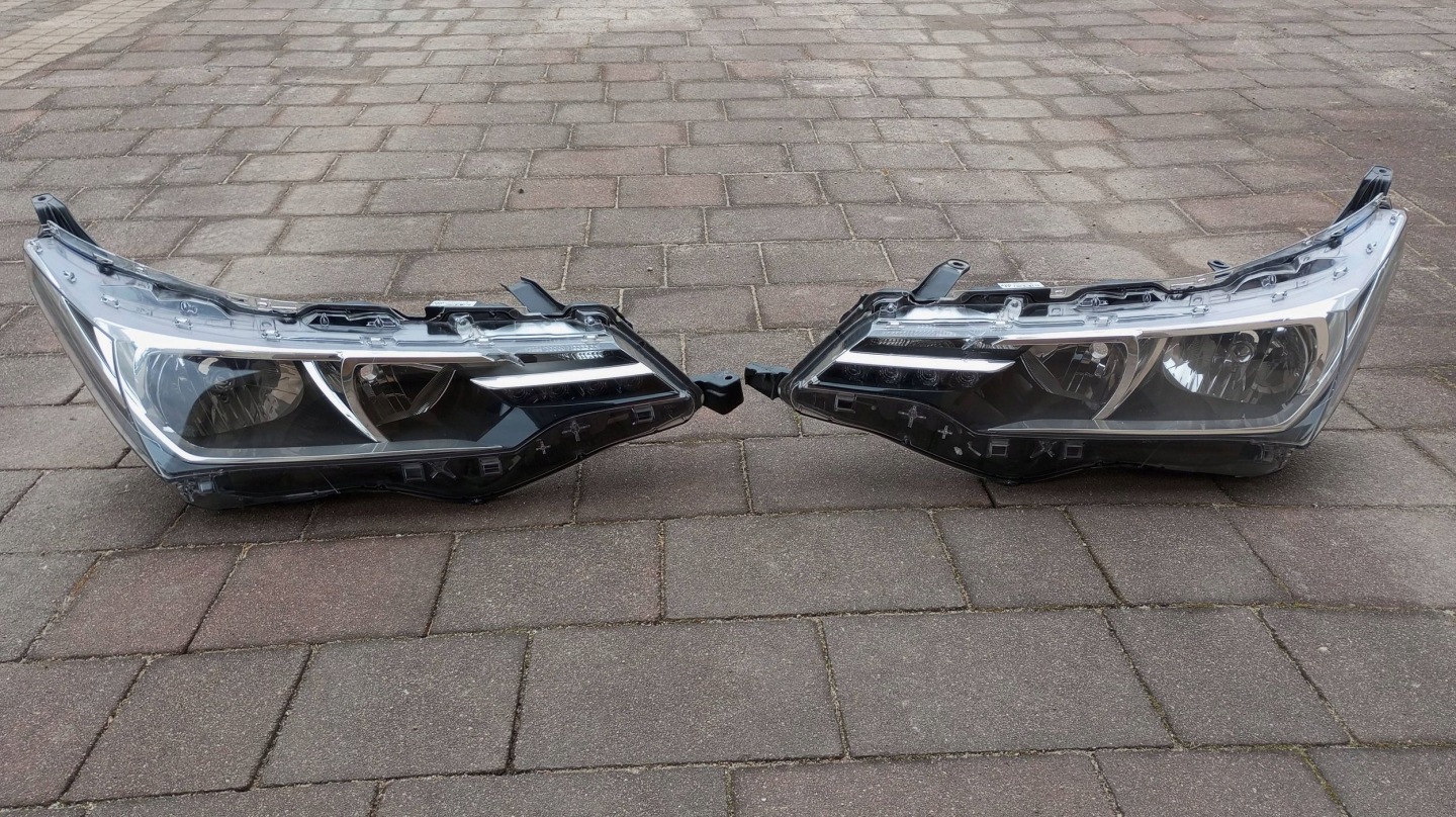 Frontscheinwerfer Toyota Corolla E170 8115002L50 LED Links Headlight - Thumbnail 1
