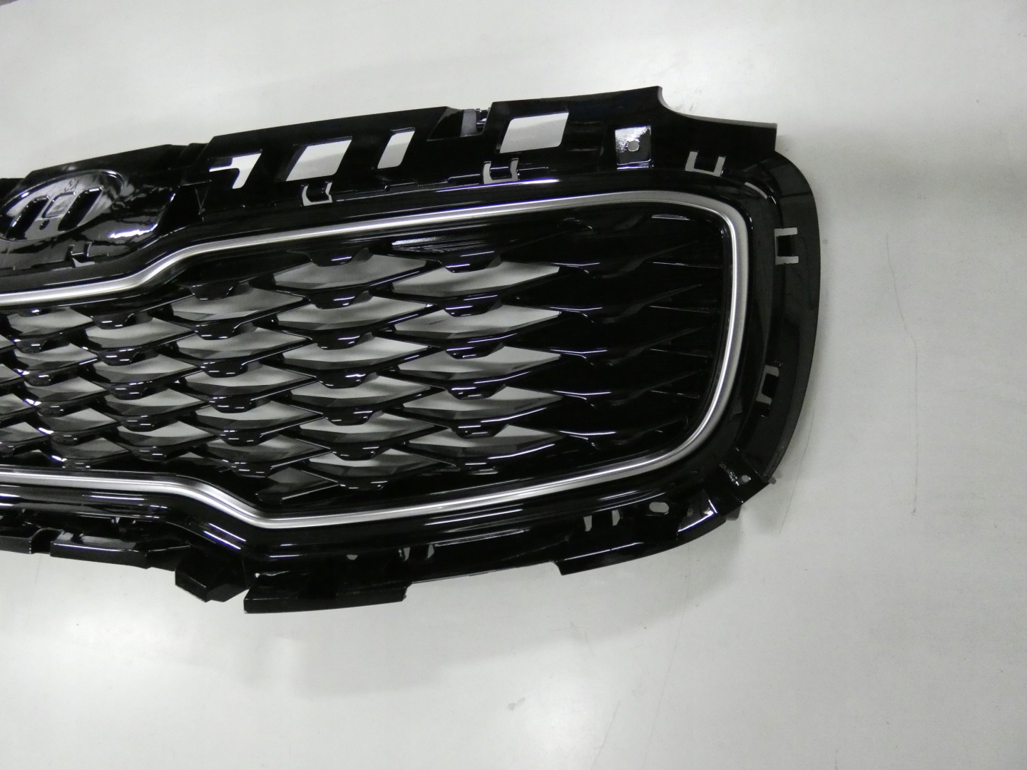 Kia Sportage JA Kühlergrill FRONTGRILL Kühlergitter - Thumbnail 3