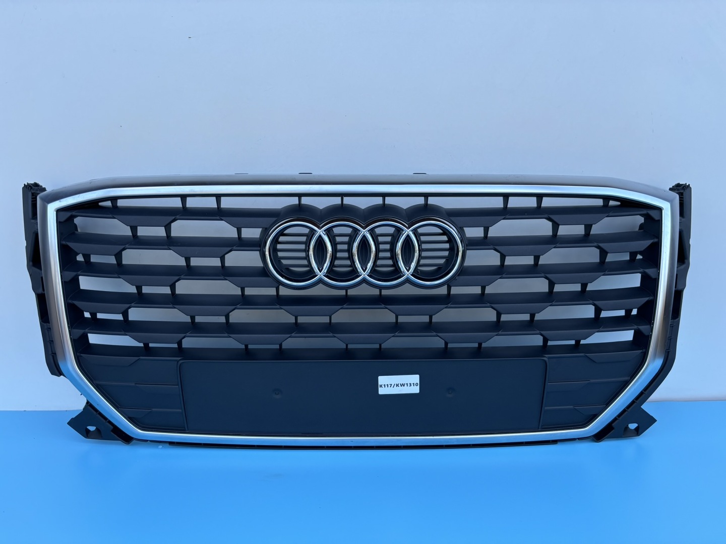 Audi Q2 Kühlergrill FRONTGRILL Kühlergitter 81A8536510R - Thumbnail 1