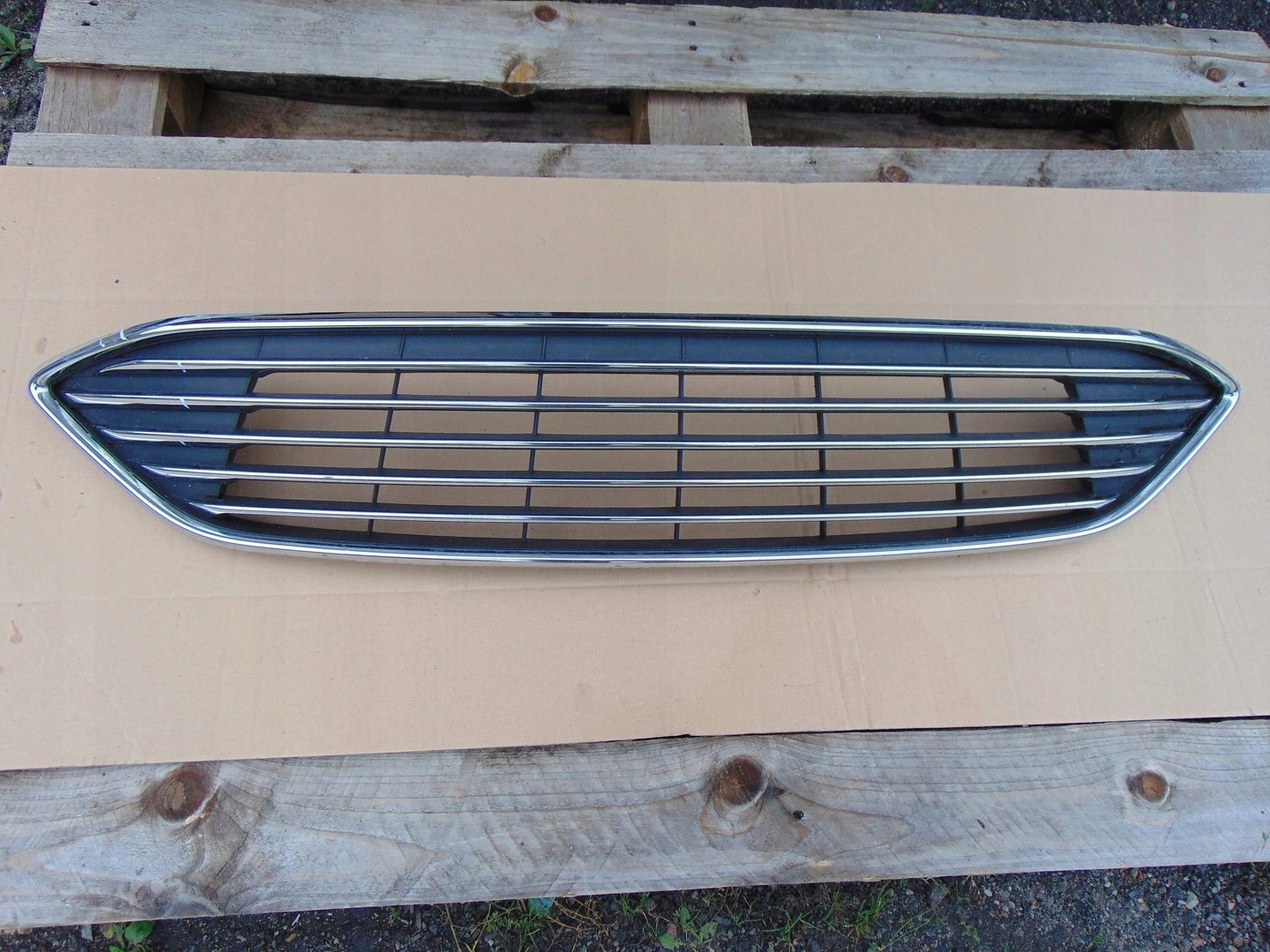 Ford Focus III Mk3 Kühlergrill FRONTGRILL Kühlergitter - Thumbnail 2