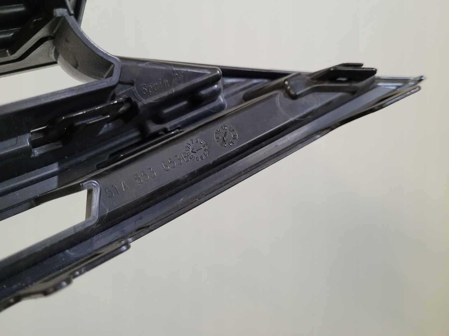 VW Touran I Kühlergrill FRONTGRILL Kühlergitter 5TA853651 - Thumbnail 10