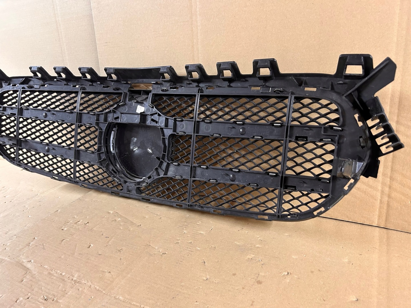 Mercedes-Benz B-Klasse W247 Kühlergrill FRONTGRILL Kühlergitter A2478885700 - Thumbnail 8