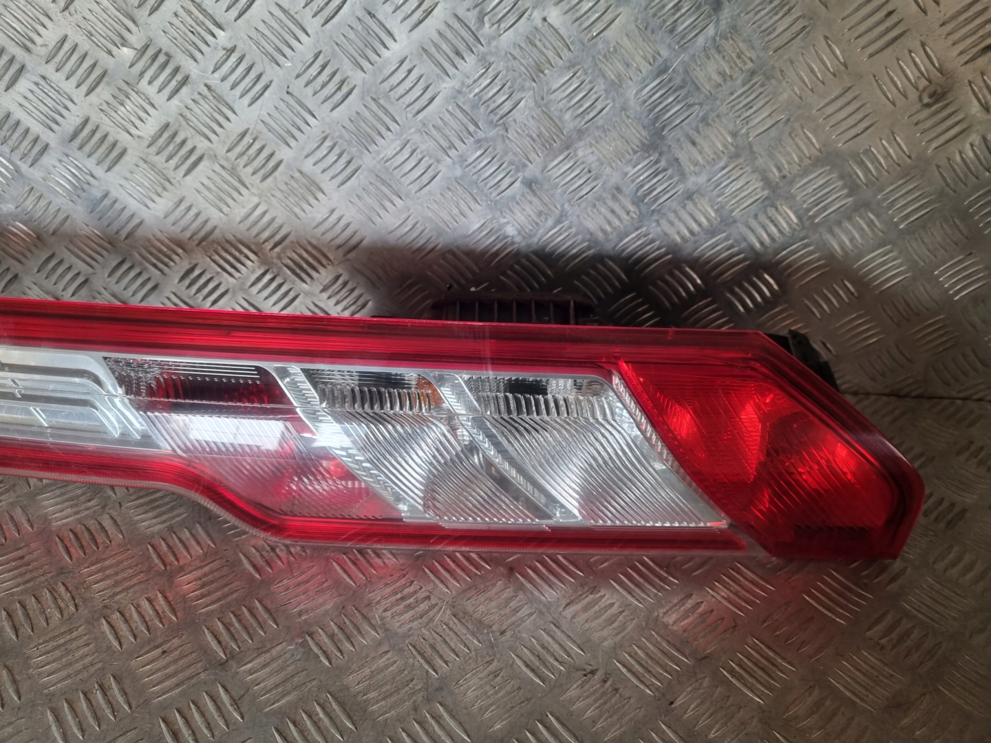 Ford Transit Custom 1 Mk1 Rückleuchte BK2113404AG Rearlamp - Thumbnail 4