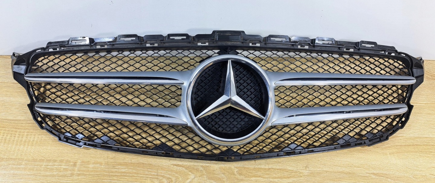 Mercedes-Benz C-Klasse W205 Kühlergrill FRONTGRILL Kühlergitter A2058800183 - Thumbnail 1