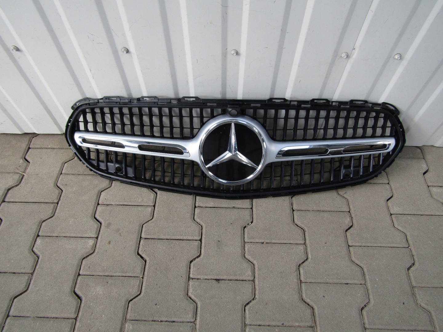 Mercedes-Benz C-Klasse W206 Kühlergrill FRONTGRILL Kühlergitter A2068886800 - Thumbnail 1