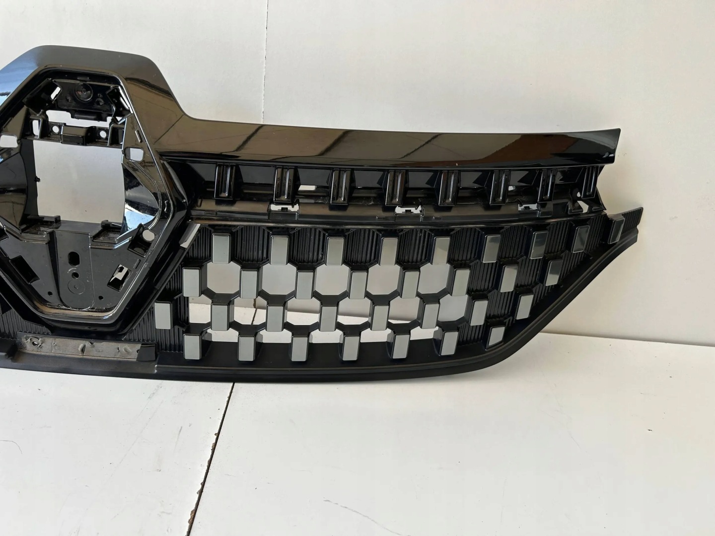 Renault Austral RHN Kühlergrill FRONTGRILL Kühlergitter 622563643R - Thumbnail 6