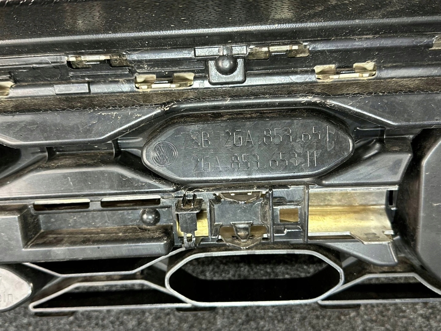 VW T-Roc A1 Kühlergrill FRONTGRILL Kühlergitter 2GA853653H - Thumbnail 5