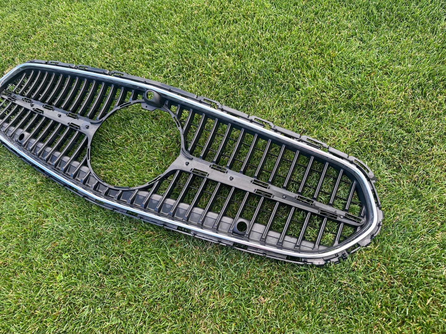 Mercedes-Benz C-Klasse W206 Kühlergrill FRONTGRILL Kühlergitter A2068883900 - Thumbnail 2
