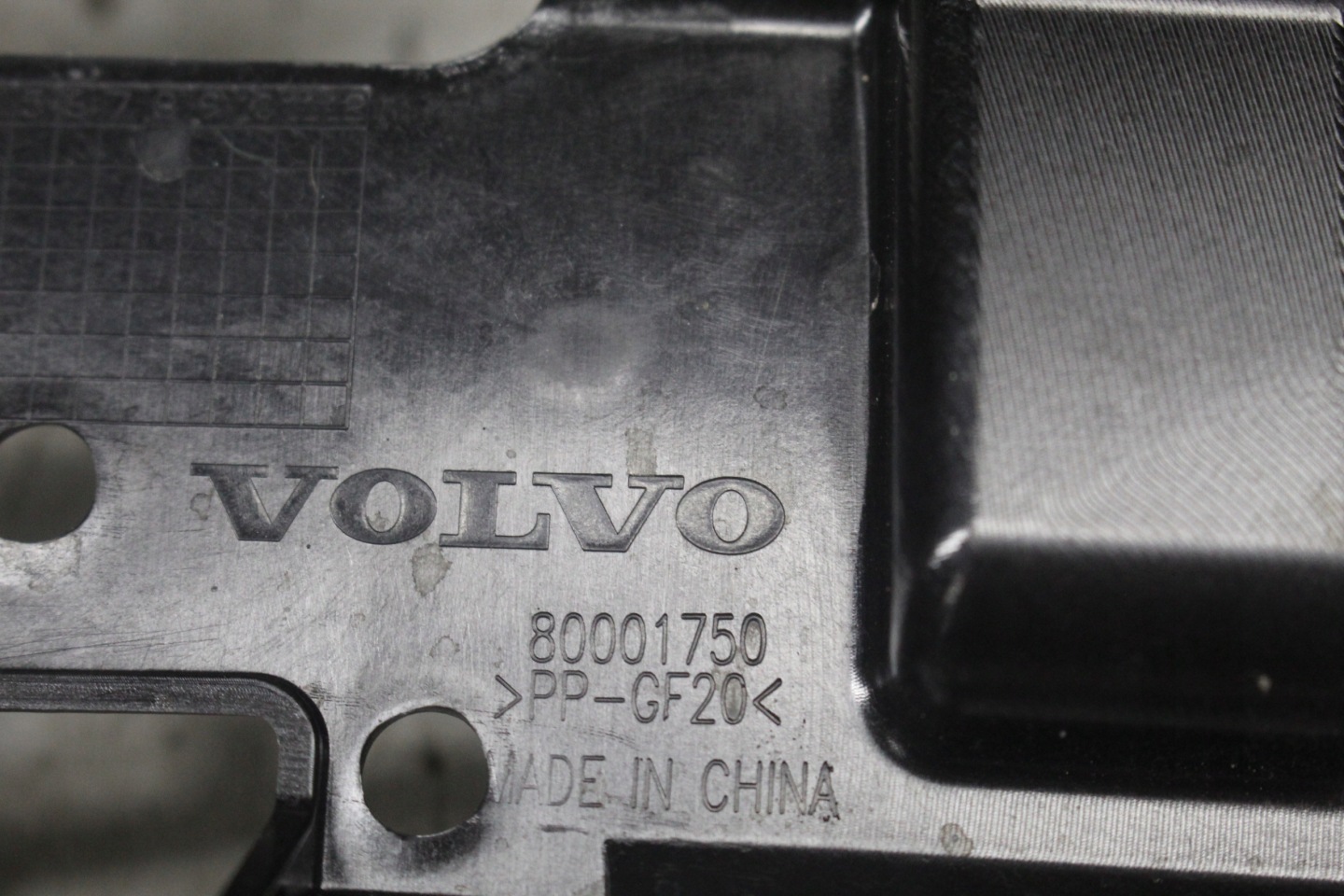 Volvo EX30 Kühlergrill FRONTGRILL Kühlergitter 30800017 - Thumbnail 7