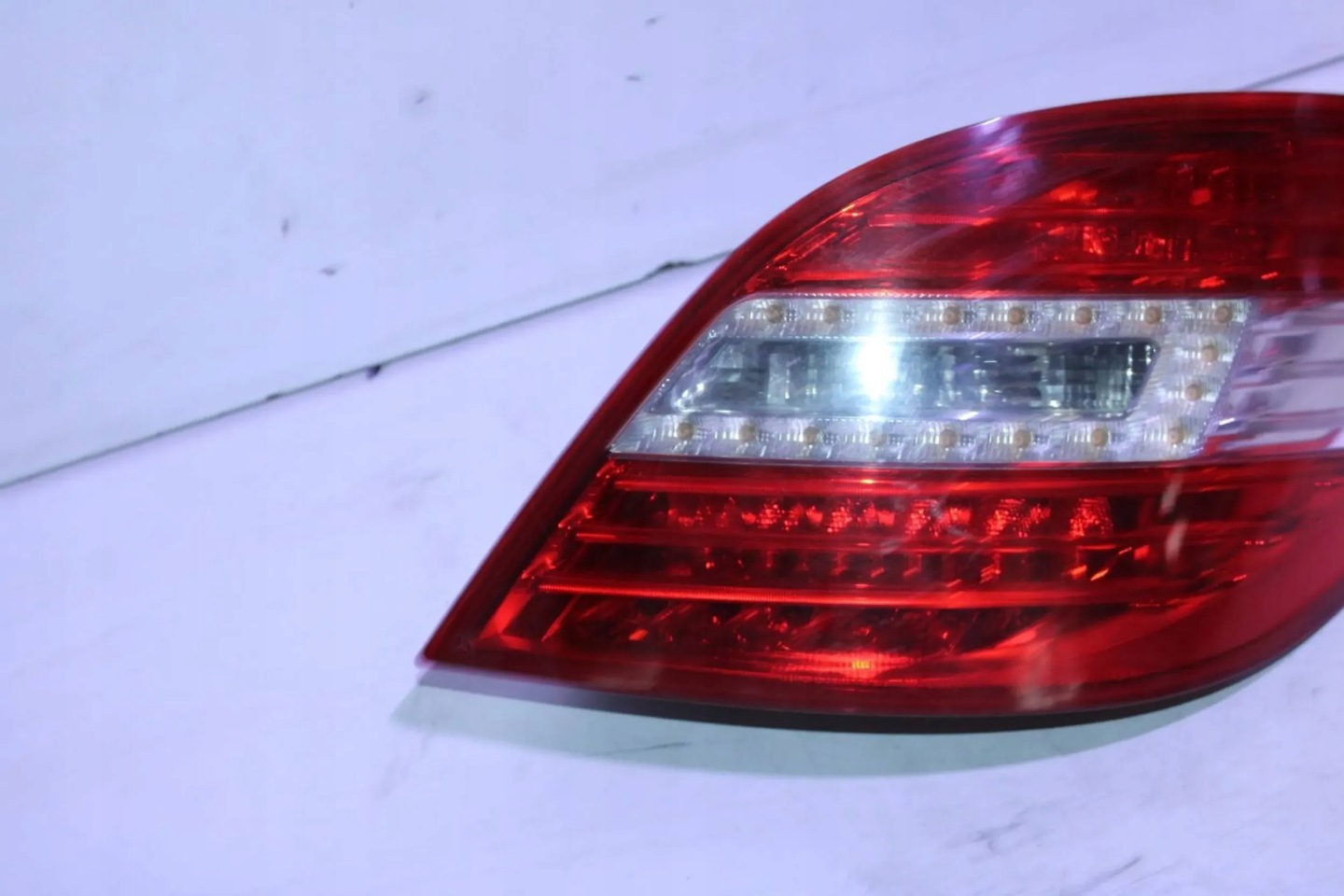 Mercedes-Benz R-Klasse W251 Rückleuchte A2518202064 Rearlamp - Thumbnail 2