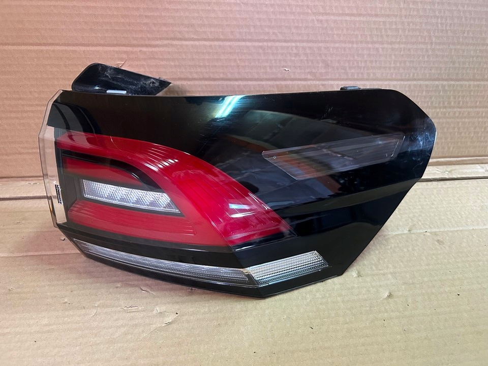 VW Taigo Rückleuchte 2G7945096 Rearlamp - Thumbnail 1