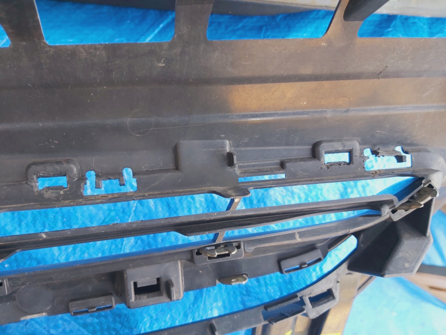 Opel Astra Kühlergrill FRONTGRILL Kühlergitter 93389777 - Thumbnail 11