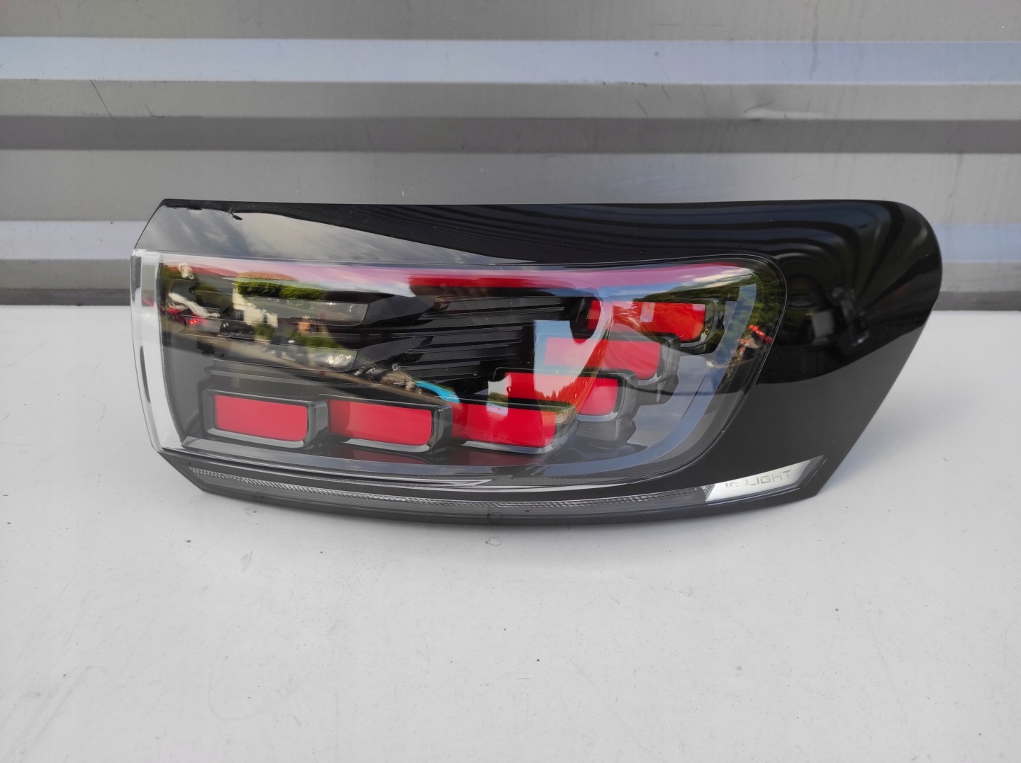 VW ID.4 E2 Rückleuchte 11A945208 Rearlamp - Thumbnail 1