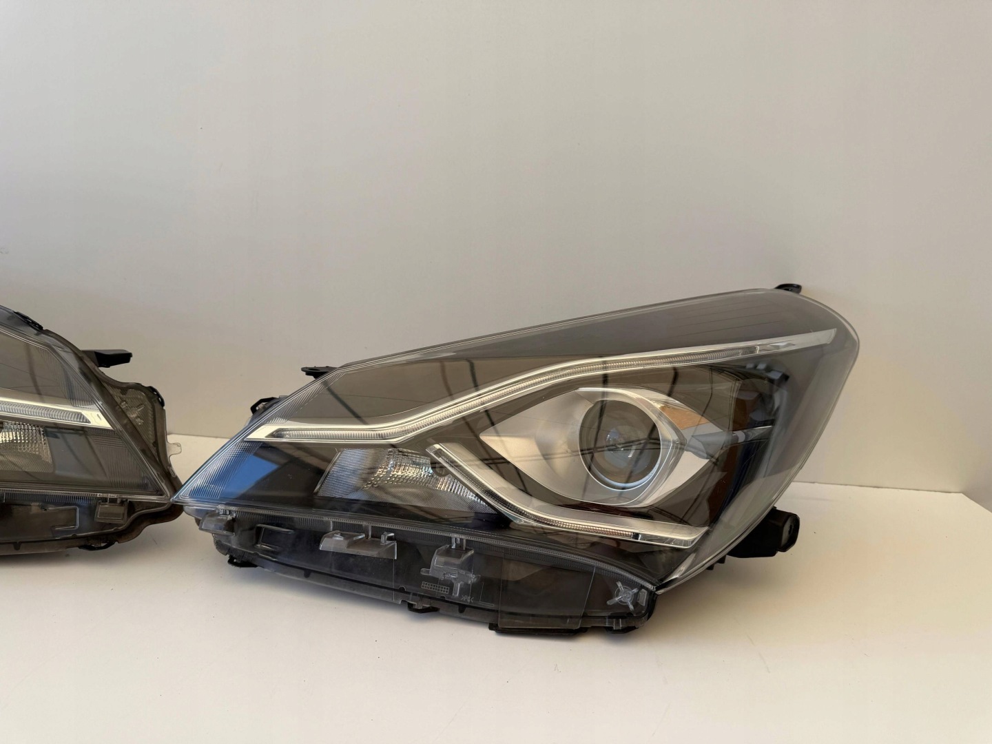 Frontscheinwerfer Toyota Yaris I P1 Facelift LED Links Scheinwerfer Headlight - Thumbnail 2