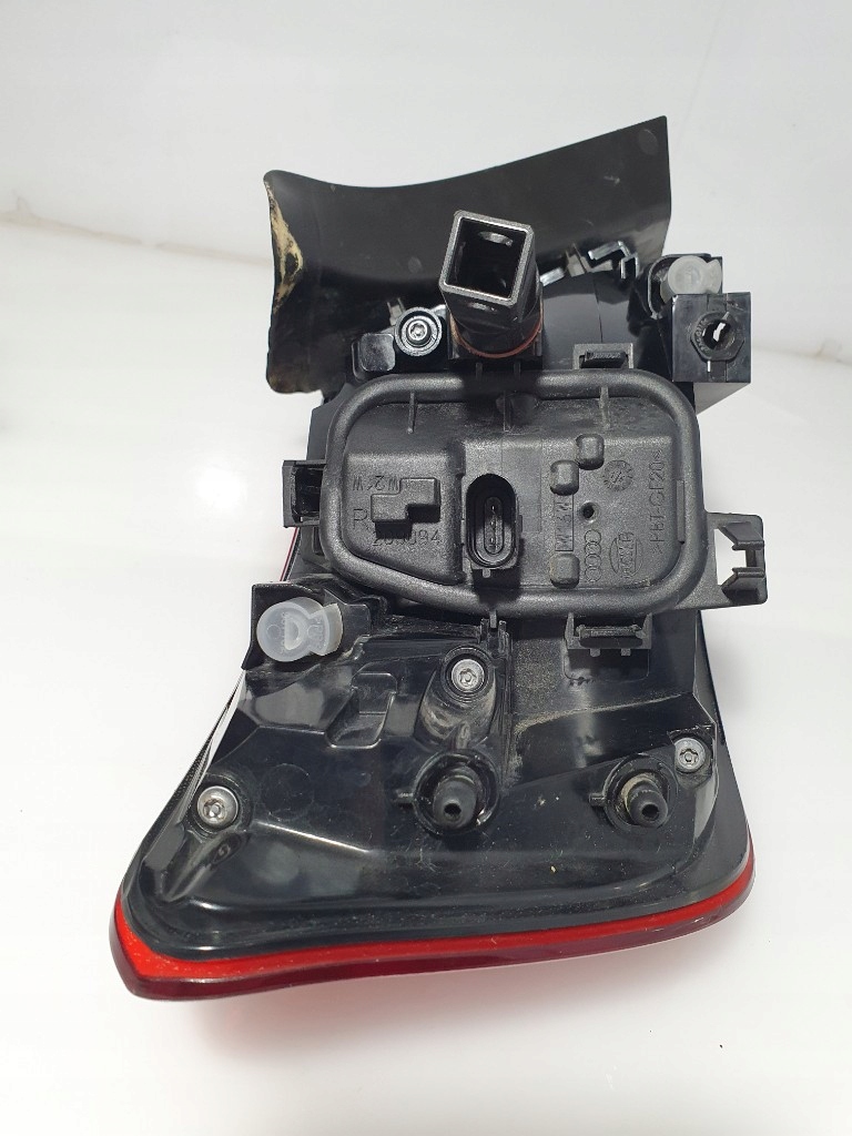 Audi A3 8V Rückleuchte 8V4945070 Rearlamp - Thumbnail 9