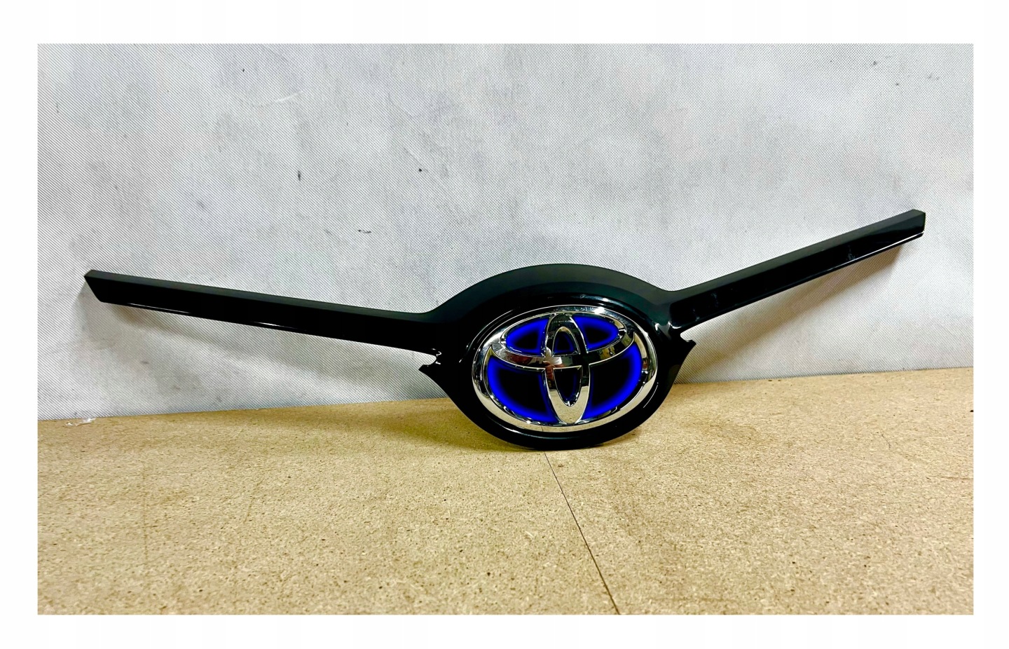 Toyota Auris E150 Kühlergrill FRONTGRILL Kühlergitter 5311102A405 - Thumbnail 1